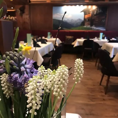 酒店 Kuschelhotel Monzabon 莱赫阿尔贝格